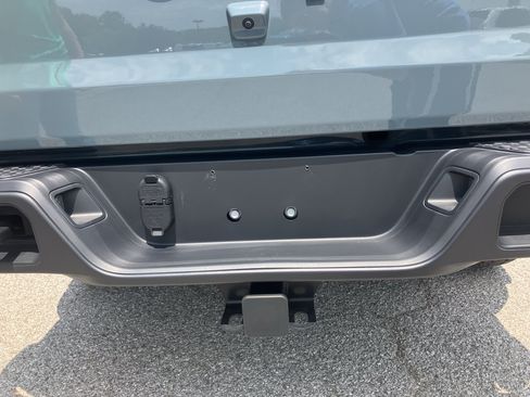 Used 2025 Jeep Gladiator Sport AWD/4WD image 28