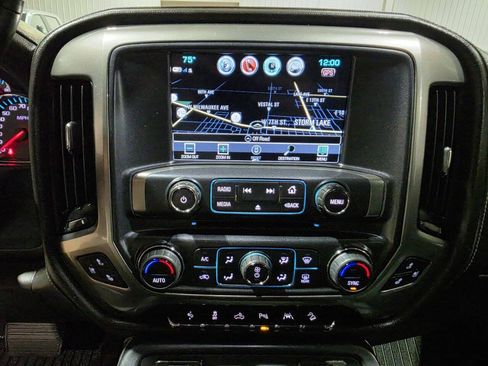 Used 2018 Chevrolet Silverado 1500 LTZ Z71 w/ LTZ Plus Package AWD/4WD image 42