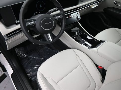 New 2026 Hyundai Tucson SEL image 16