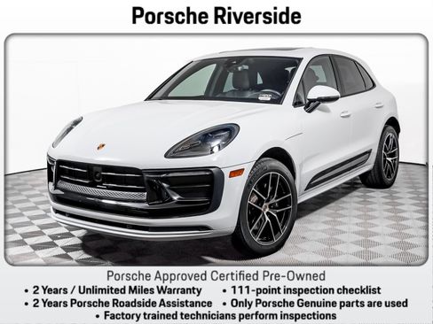 Certified 2024 Porsche Macan AWD/4WD image 1