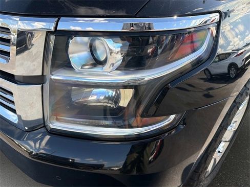 Used 2016 Chevrolet Suburban LTZ image 9