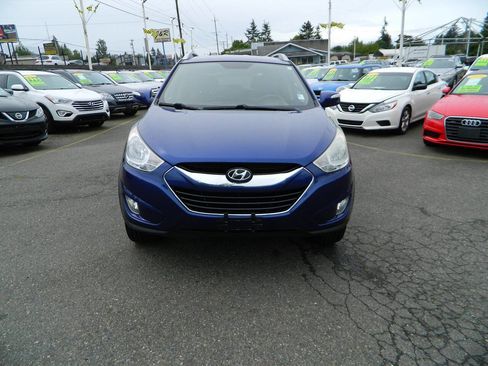 Used 2010 Hyundai Tucson Limited FWD image 3