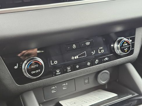 New 2026 Mitsubishi Outlander SE AWD/4WD image 24