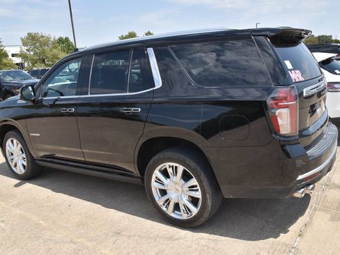 Used 2021 Chevrolet Tahoe High Country w/ Premium Package AWD/4WD image 7