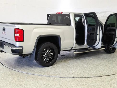 Used 2017 GMC Sierra 1500 SLE w/ SLE Value Package AWD/4WD image 12