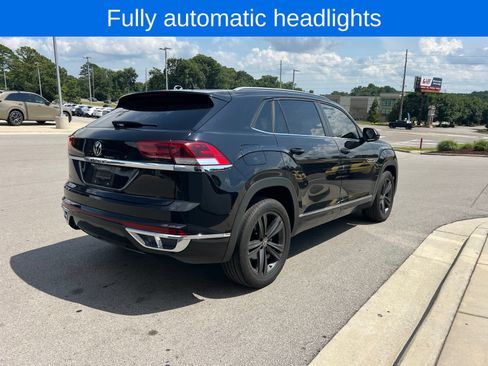 Used 2021 Volkswagen Atlas Cross Sport SE FWD image 7
