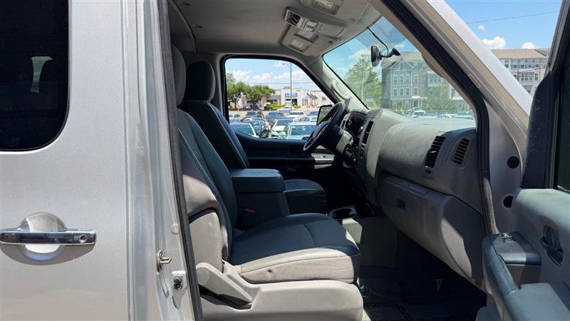 Used 2017 Nissan NV 3500 SV RWD image 12