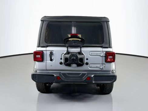 Used 2018 Jeep Wrangler Unlimited Sport S AWD/4WD image 6