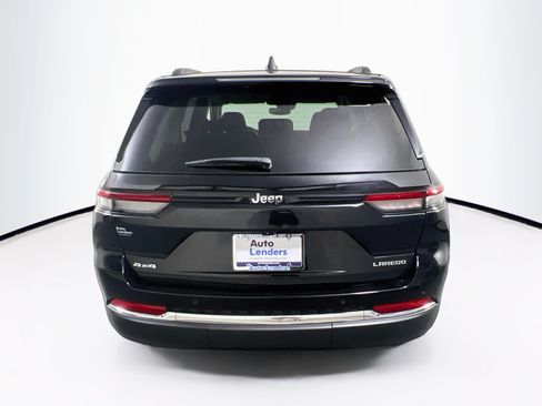 Used 2023 Jeep Grand Cherokee Laredo AWD/4WD image 6
