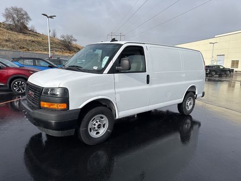 New 2024 GMC Savana 2500 w/ Driver Convenience Package RWD image 2
