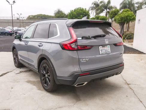 Used 2023 Honda CR-V Sport Touring image 7