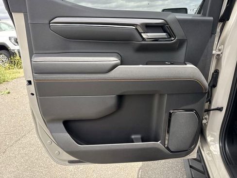 New 2026 GMC Sierra 1500 AT4 w/ AT4 Premium Package AWD/4WD image 24