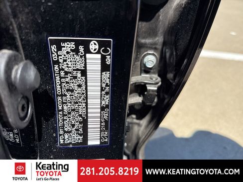 Certified 2025 Toyota Corolla SE image 16