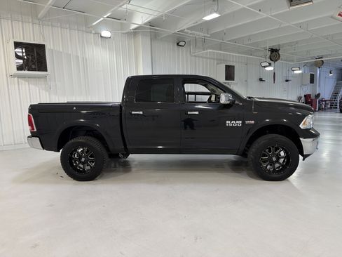 Used 2017 RAM 1500 Laramie w/ Convenience Group image 6