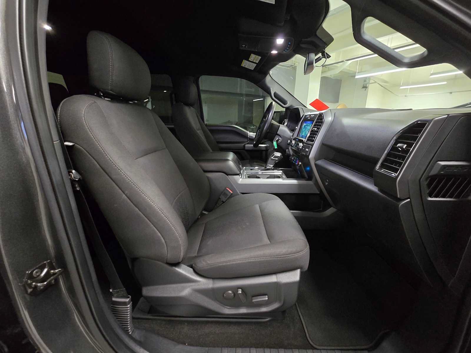 Used 2019 Ford F150 XLT w/ Equipment Group 302A Luxury AWD/4WD image 11