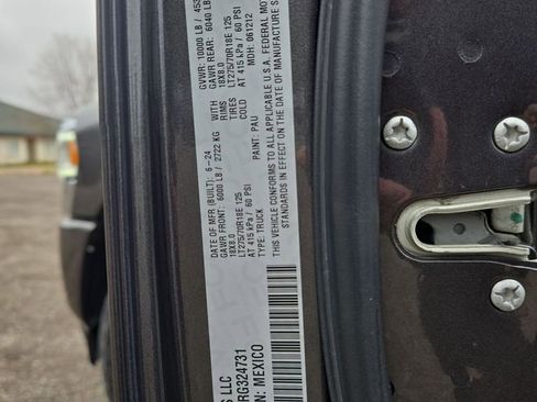 Used 2024 RAM 2500 Laramie image 30