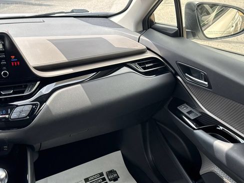 Certified 2021 Toyota C-HR Limited FWD image 21