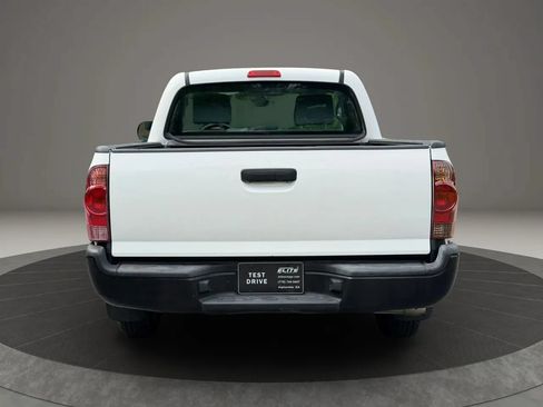 Used 2014 Toyota Tacoma 2WD Regular Cab image 5