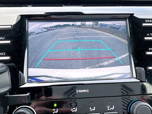 Used 2020 Toyota Camry LE image 15