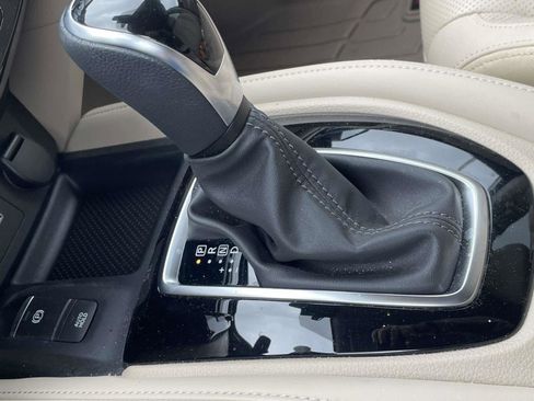 Used 2020 Nissan Rogue SL FWD image 9