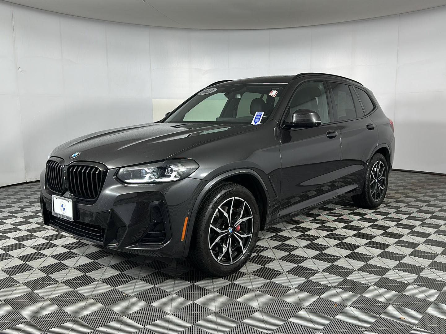 Used 2023 BMW X3 xDrive30i w/ M Sport Package AWD/4WD image 4