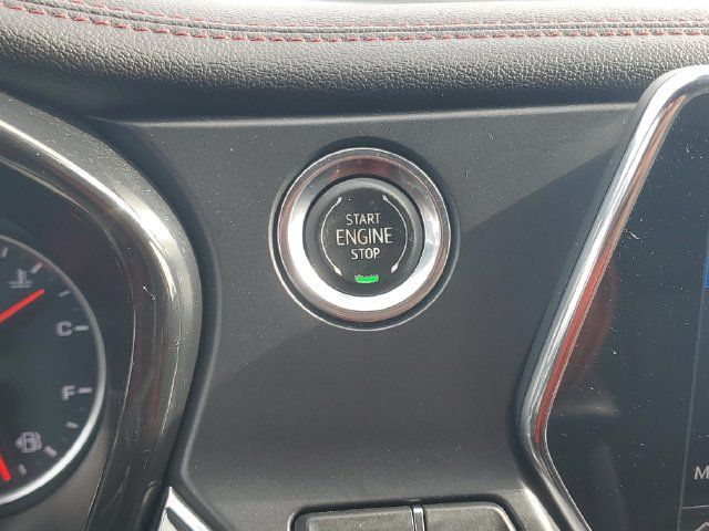 Used 2020 Chevrolet Blazer RS FWD image 24