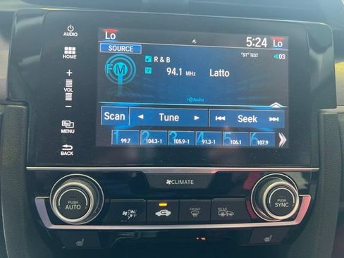 Used 2017 Honda Civic EX-T image 13