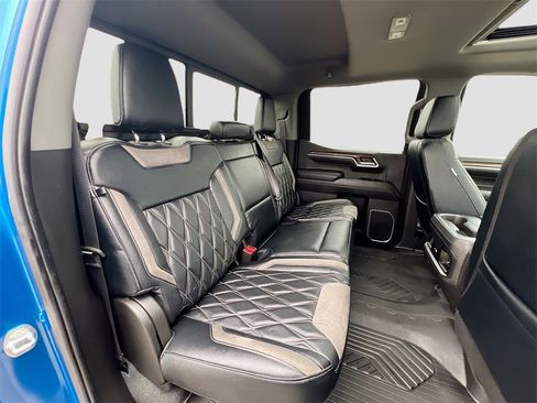 Used 2022 Chevrolet Silverado 1500 RST image 28