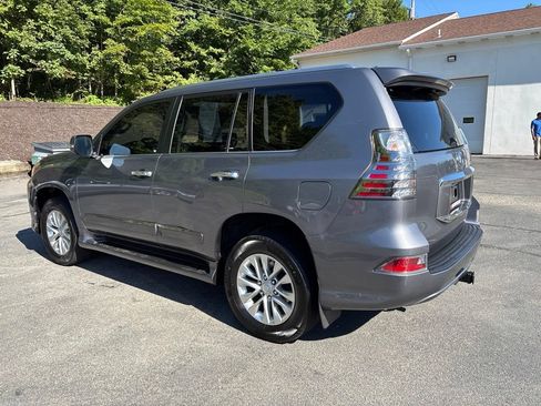 Used 2015 Lexus GX 460 AWD/4WD image 3