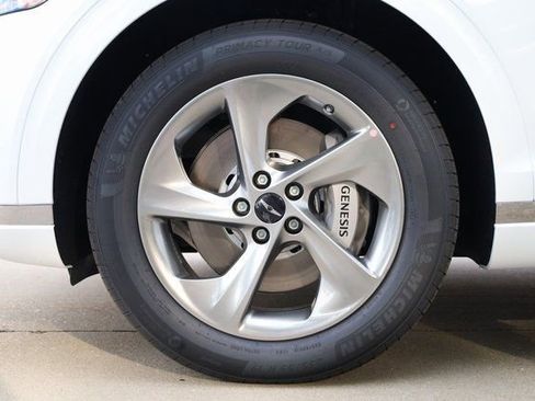 New 2026 Genesis GV70 2.5T Select image 8