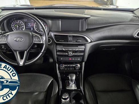 Used 2018 INFINITI QX30 AWD image 27