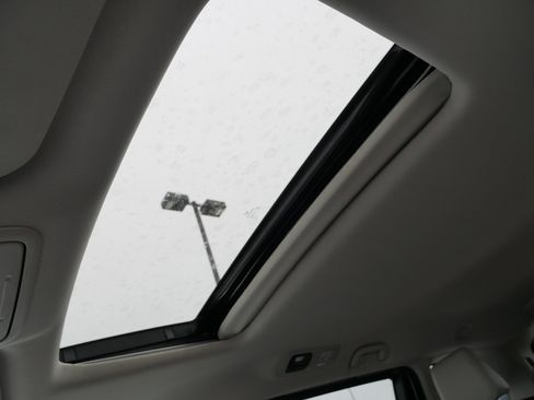 Used 2025 Honda Odyssey EX-L image 32