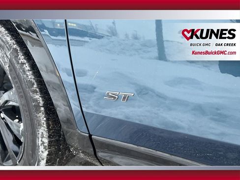 New 2026 Buick Envista Sport Touring w/ Convenience I Package image 12