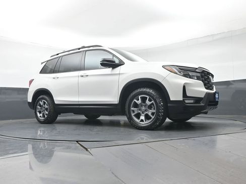 Used 2023 Honda Passport TrailSport image 40