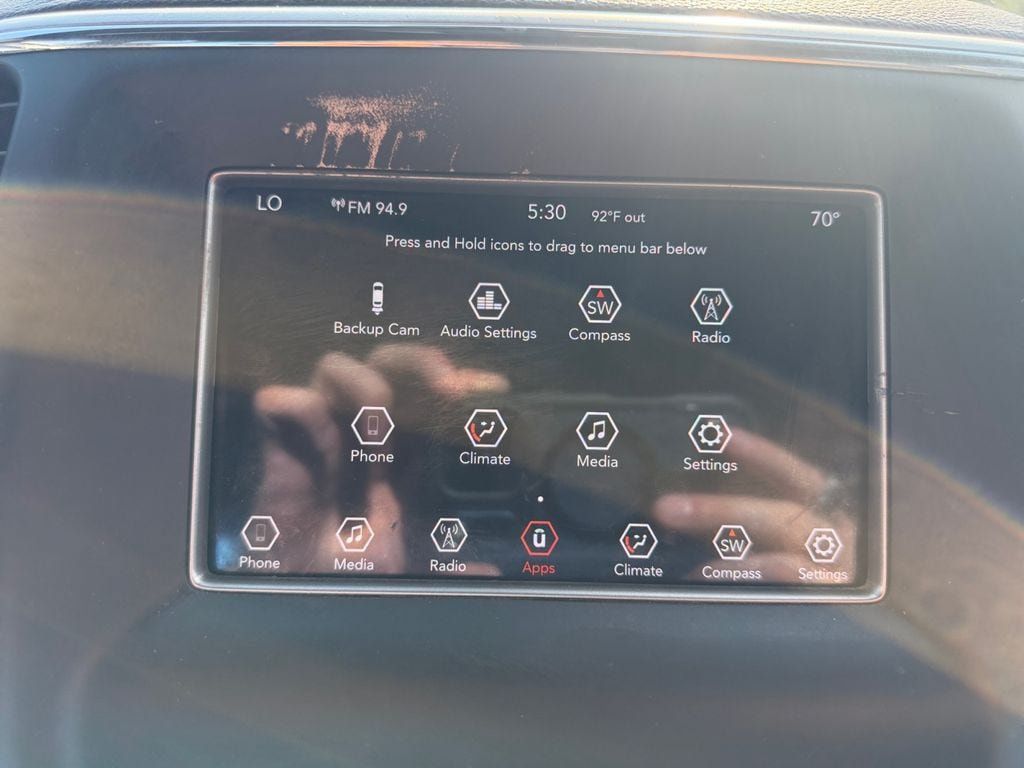 Used 2018 Jeep Grand Cherokee Laredo AWD/4WD image 28