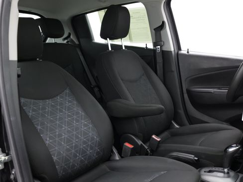 Used 2020 Chevrolet Spark LT FWD image 38