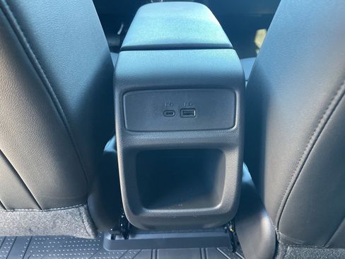 New 2026 Chevrolet Trax RS w/ Sunroof Package image 13