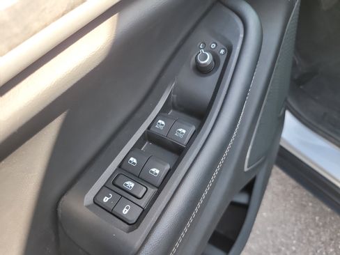 Used 2022 Jeep Grand Cherokee Limited RWD image 16