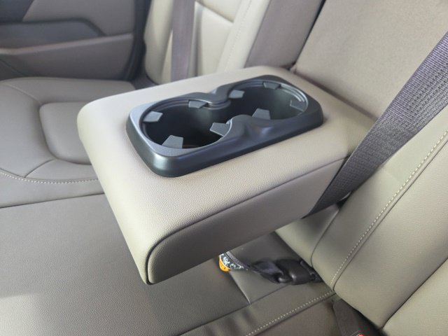 Used 2016 GMC Canyon SLT w/ Driver Alert Package AWD/4WD image 14