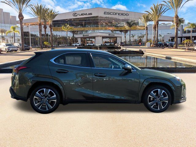 Used 2026 Lexus UX 300h AWD w/ Accessory Package (2T) image 4