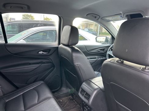 Used 2021 Chevrolet Equinox Premier AWD/4WD image 12