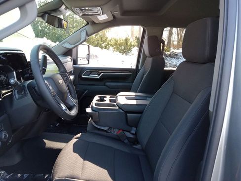 Used 2026 Chevrolet Silverado 2500 LT image 11