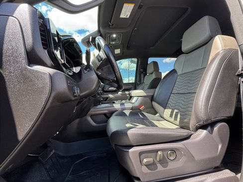 Used 2024 Chevrolet Silverado 2500 ZR2 AWD/4WD image 12