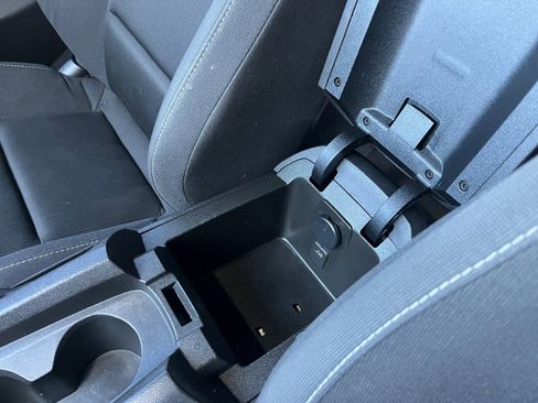 Used 2015 Chevrolet Camaro LT image 15