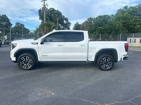 Used 2025 GMC Sierra 1500 AT4 w/ AT4 Premium Package AWD/4WD image 2