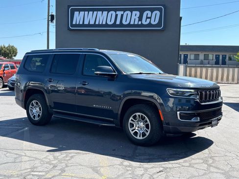 Used 2022 Jeep Wagoneer Series I w/ Convenience Group I AWD/4WD image 1
