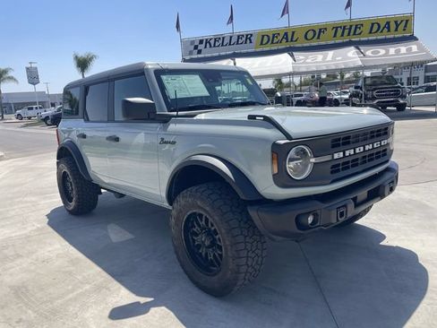 Used 2024 Ford Bronco Black Diamond AWD/4WD image 2