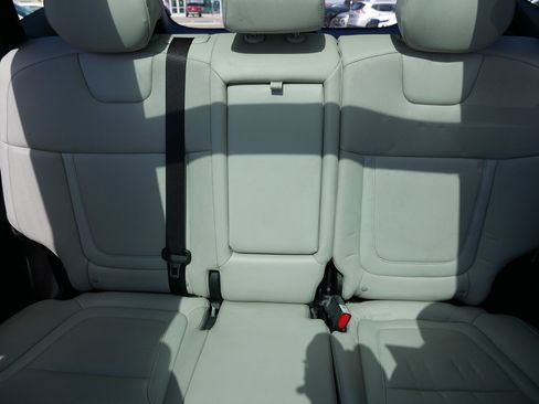 Certified 2023 Hyundai Tucson Limited AWD/4WD image 13