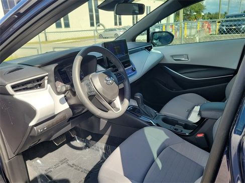 Used 2025 Toyota Corolla SE image 11