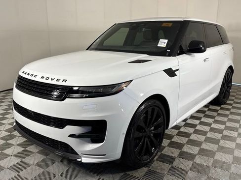 New 2026 Land Rover Range Rover Sport Dynamic SE image 2